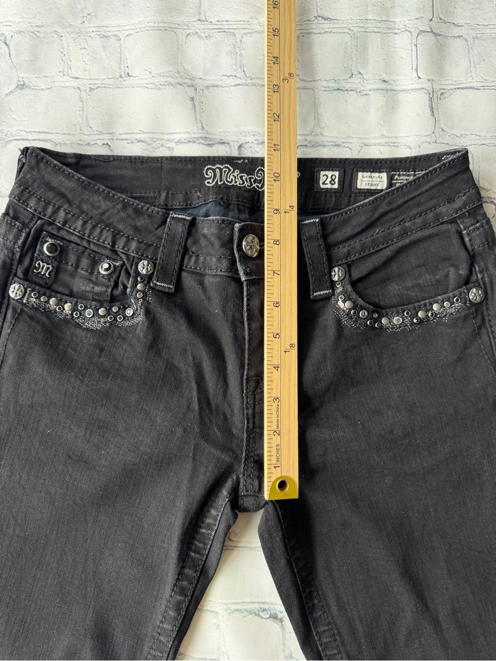 ✅ Miss Me Black Skinny Jeans with Studded Pockets size 28 - Picture 7 of 15